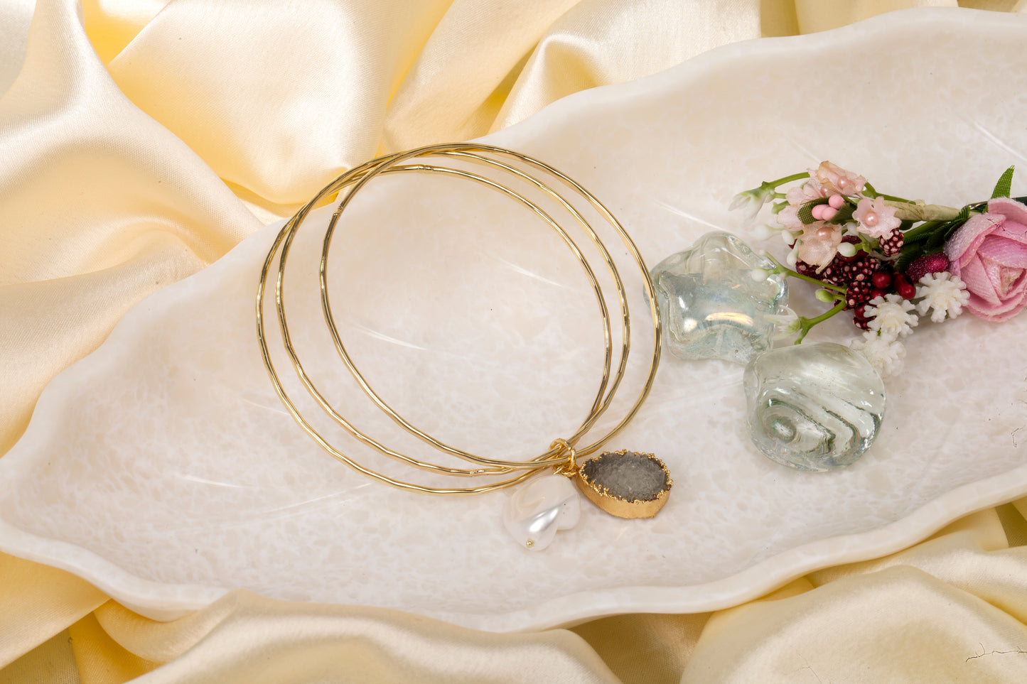 Golden Whispers Bangle Set