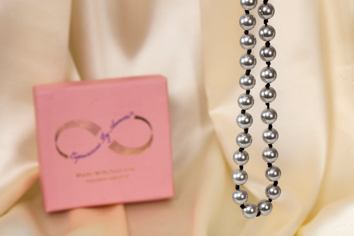 Silver Whisper - Swarovski Pearl Necklace