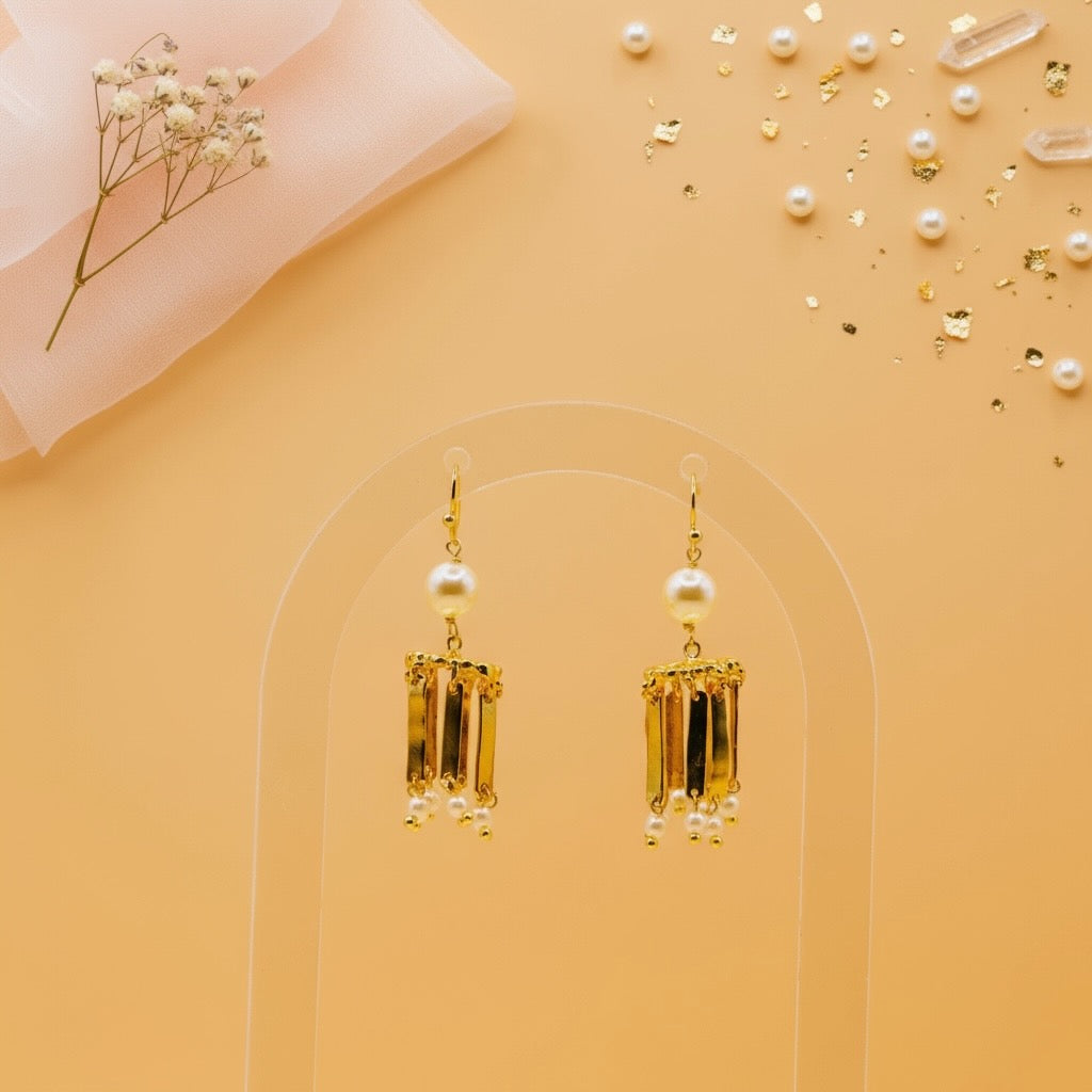 Pearl Regal Drops (18K Gold Finish)