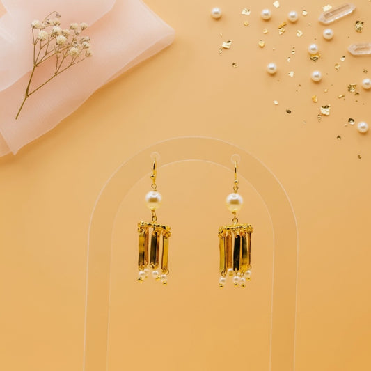 Pearl Regal Drops (18K Gold Finish)