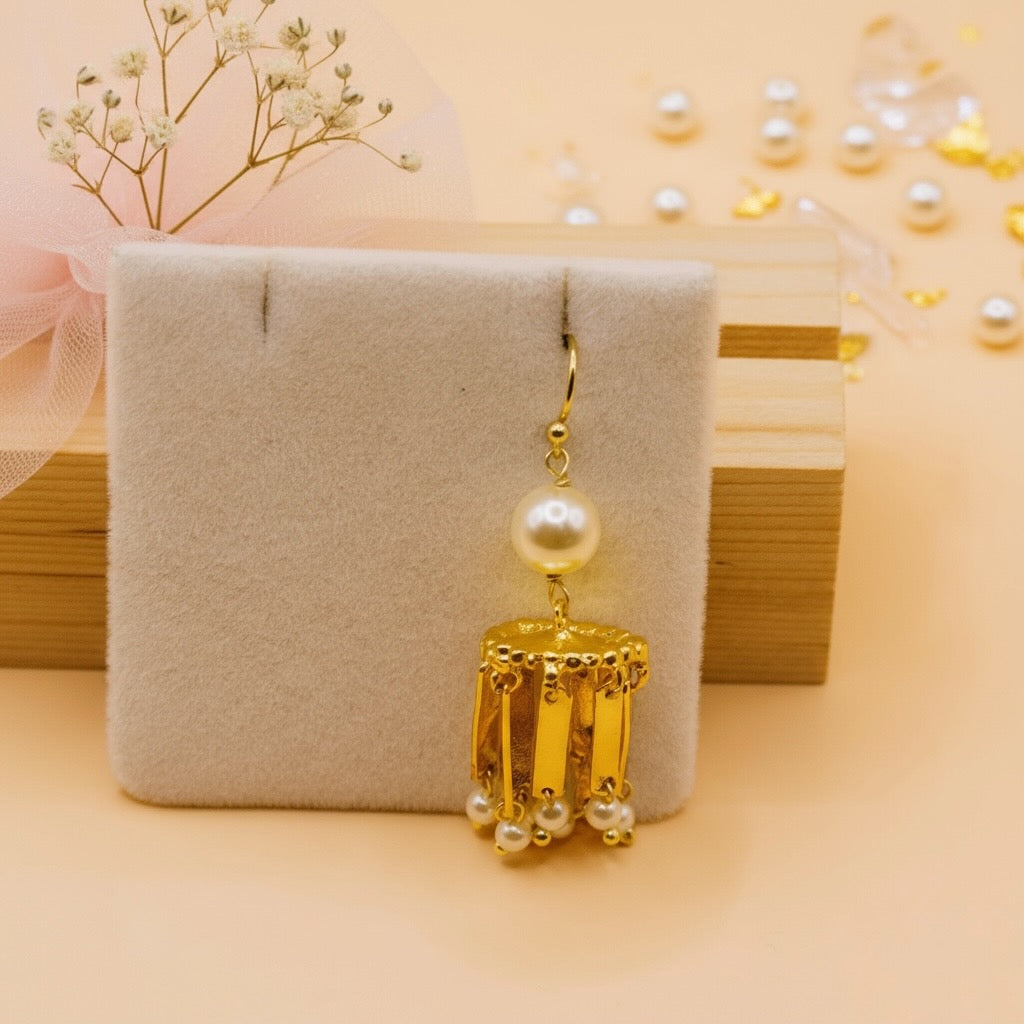 Pearl Regal Drops (18K Gold Finish)
