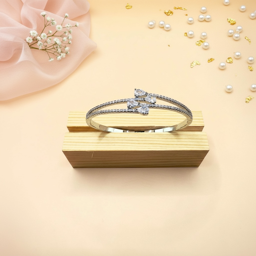 Petal Spark Bracelet (Silver Finish)