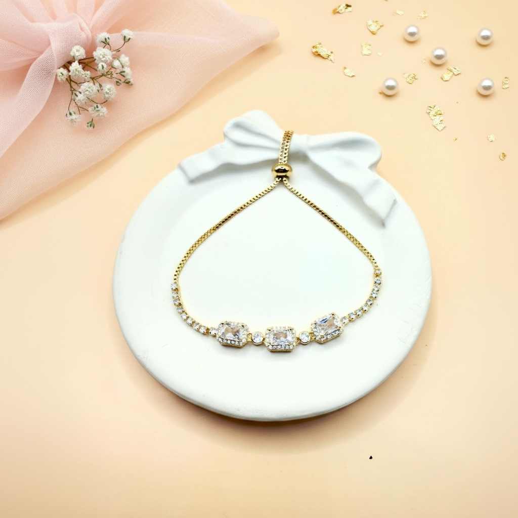 Radiant Link Bracelet (Gold Finish)