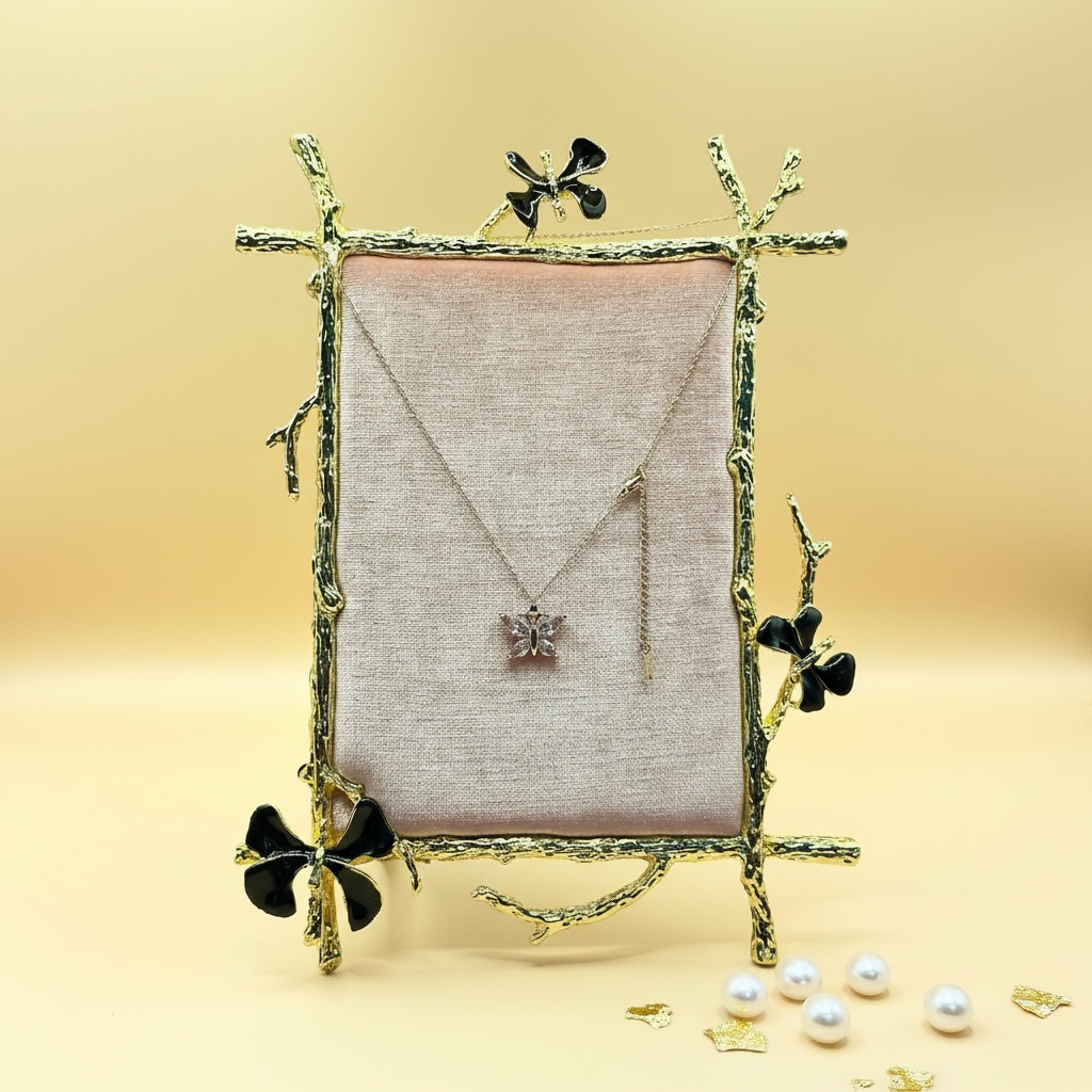 Celeste Flutter Pendant Chain