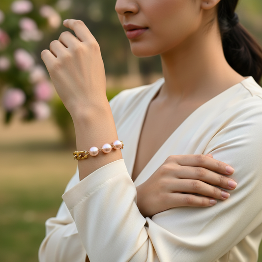 Blush Luxe - Swarovski Pearl & Gold Link Bracelet
