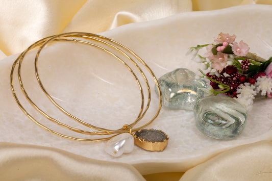 Golden Whispers Bangle Set