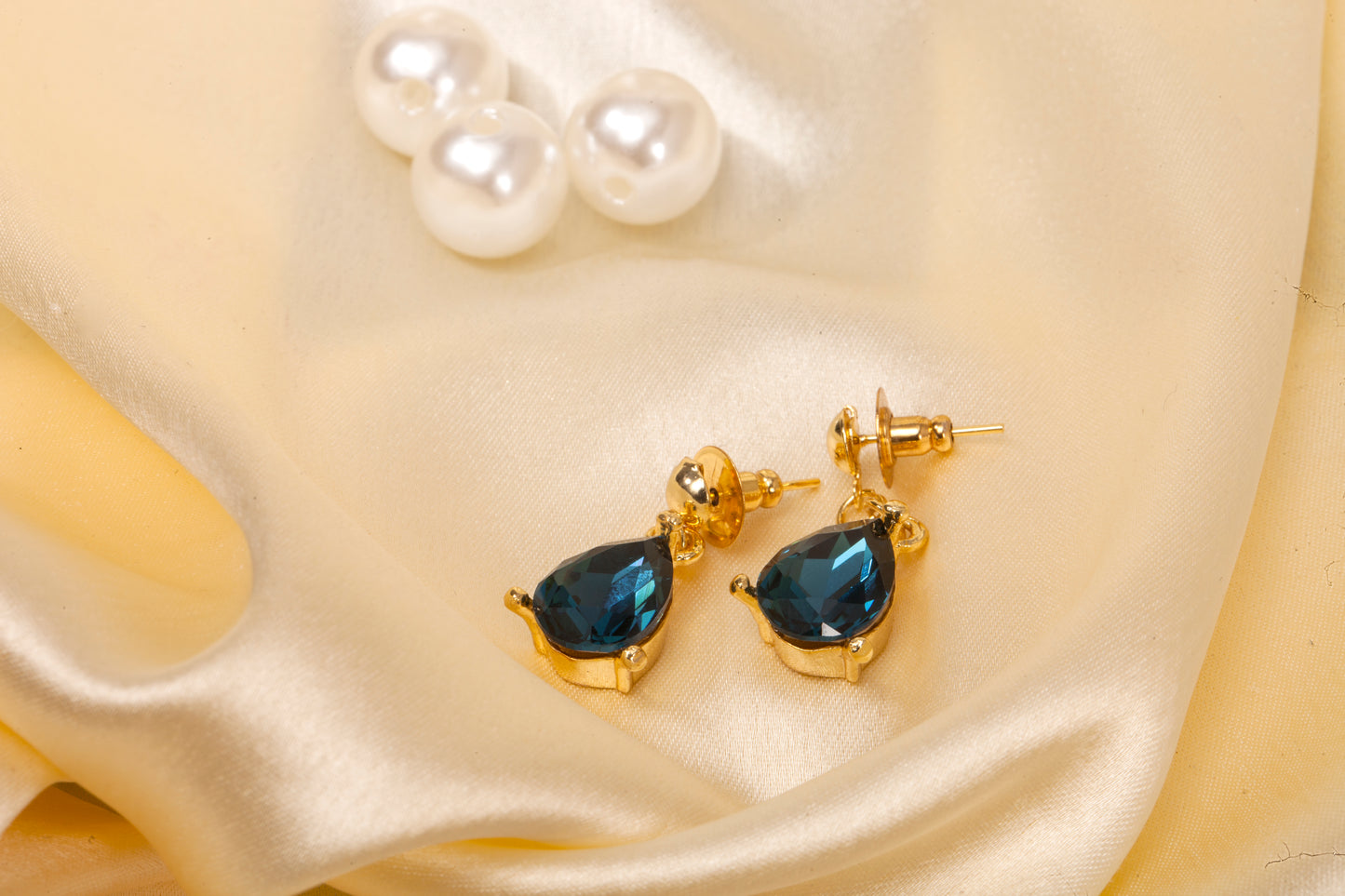 Midnight Teardrop Elegance Swarovski Earrings (18K Gold Finish)